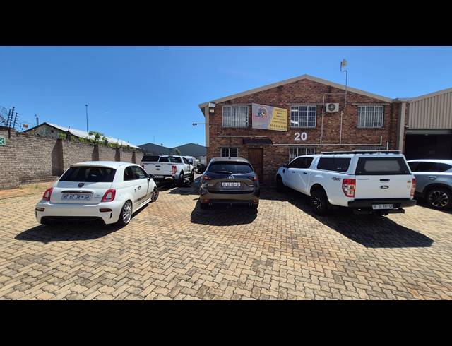 374M² FACTORY FOR SALE IN ANDERBOLT